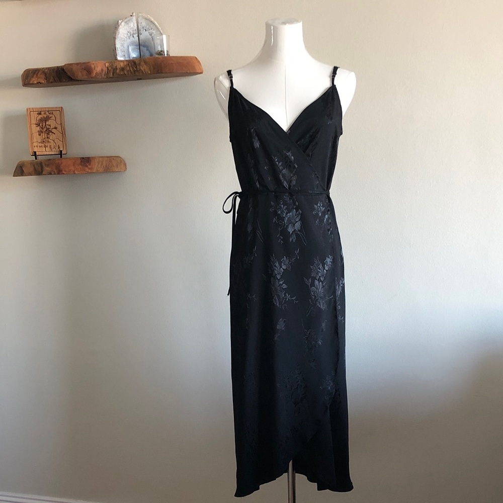 Lovestitch Black Floral Midi Dress